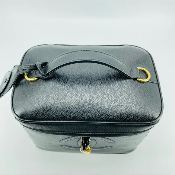 CHANEL Black Leather Vanity Crossbody with Gold-Tone Lock - Picture 5 of 13